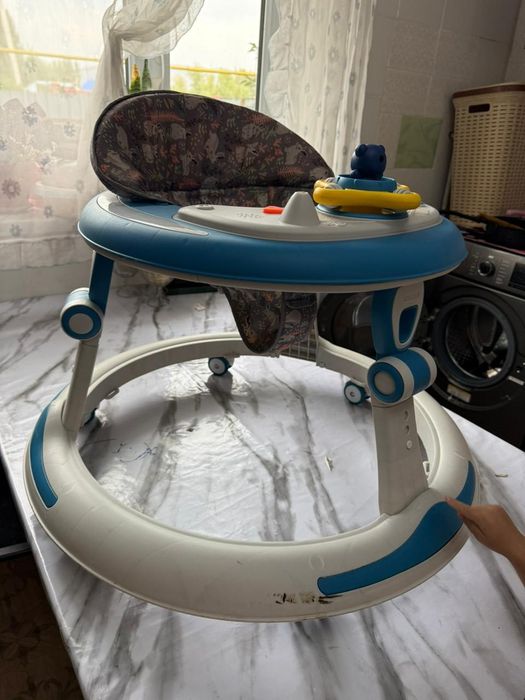 Ходунок и Стол для кормления