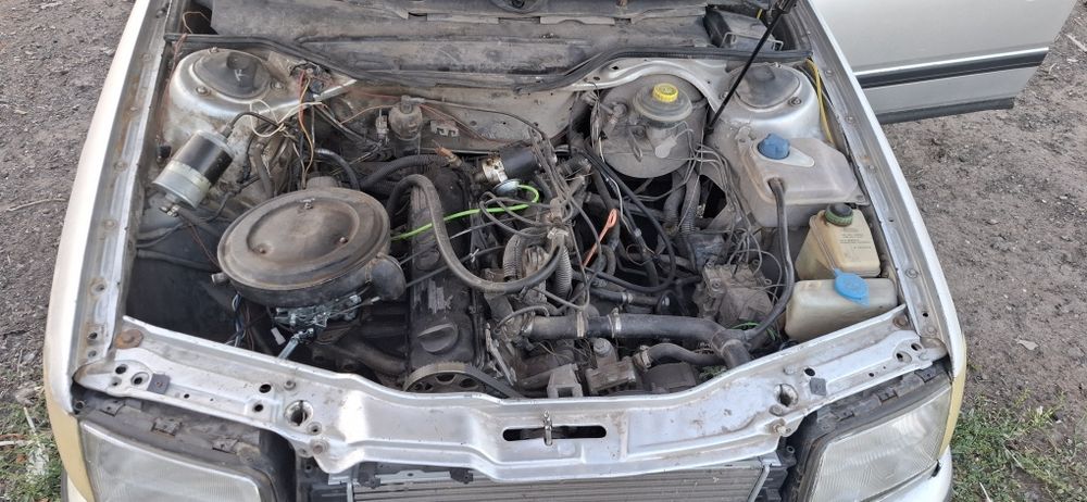 Продам Audi 100 c 4