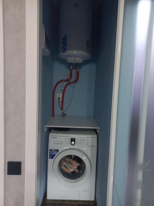 продается 2 комн. квартира