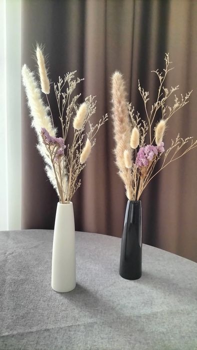 Вазы керамика с сухоцветом.