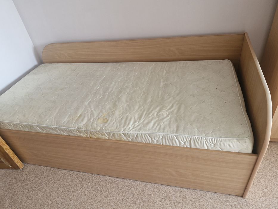 Кровать одностпальная