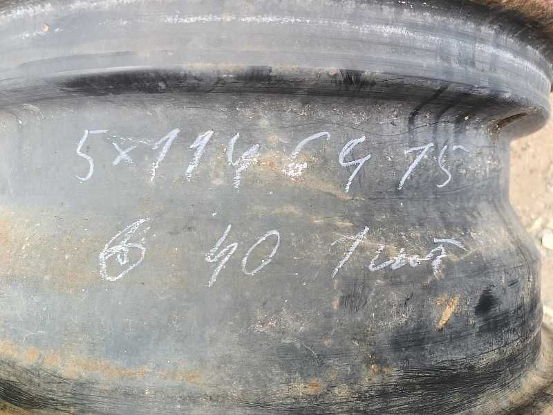 Продам металлический диск на автомашину Honda.