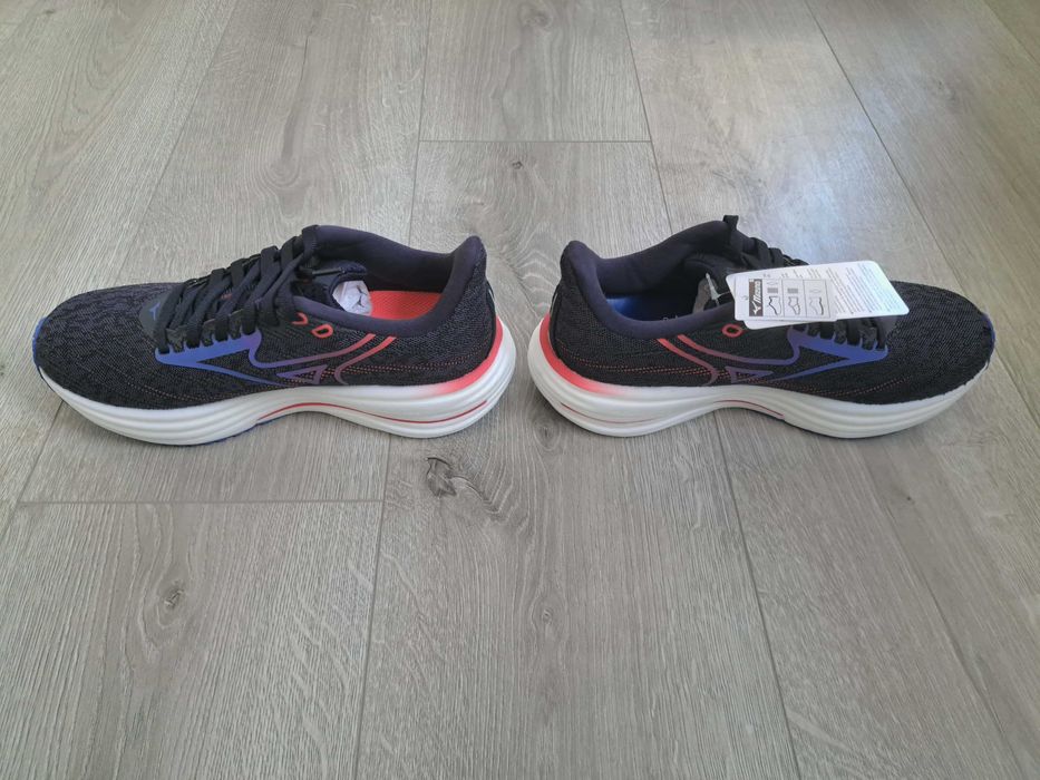 Дамски обувки за бягане Mizuno Wave Rider 29