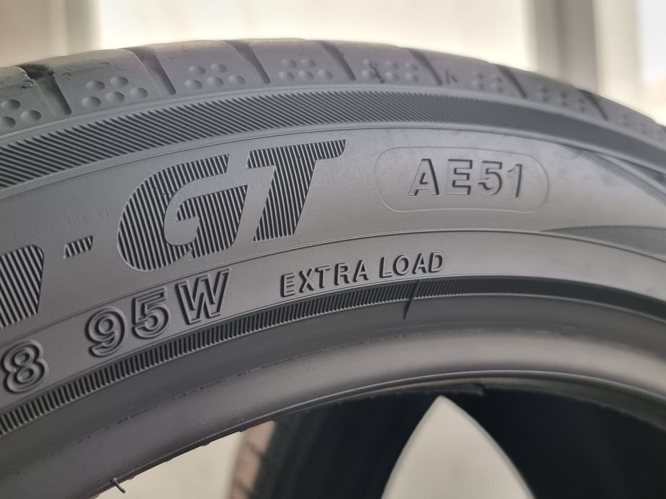 "Dot23" 225/45/18 Yokohama 2Броя: 110€ 6мм