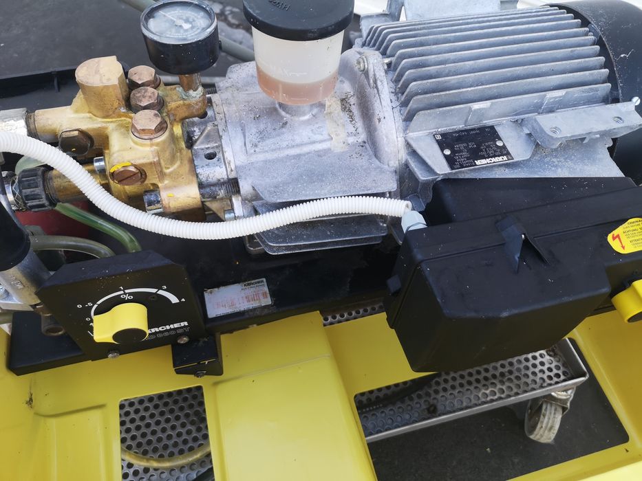 Водоструйка Karcher HD880 380v 180bar Супер Силна Керамика