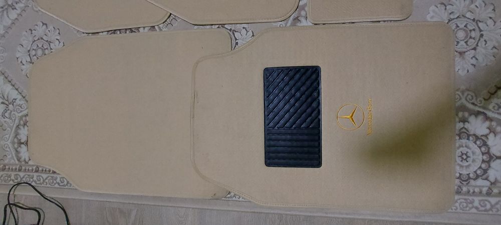 Продам полики мерседес