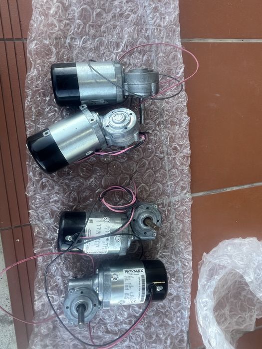 Motor electric cu reductor  24v