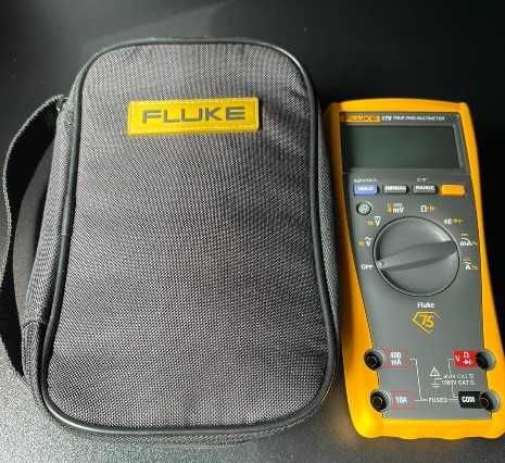 Multimetru Digital Fluke 179 True RMS 75 Years Edition, Masurare Temperatura, Auto Range, Husa Transport | Garantie 12 Luni | UsedProducts.ro