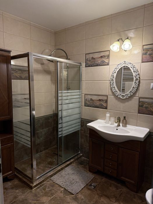 Apartament de vanzare | 2 camere + parcare | zona VIVO, Floresti