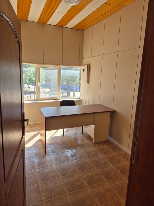 Дава се под наем Офис в с. Церово, Област София-област - 10 кв.м за 81.6 € - Снимка #2