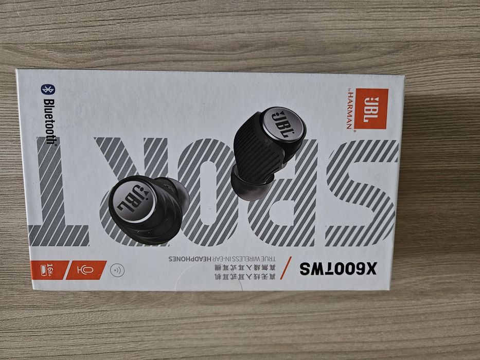 Беспроводные наушники JBL
