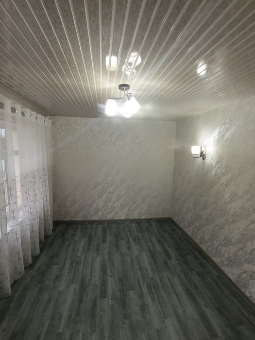 Продается дом в общем дворе