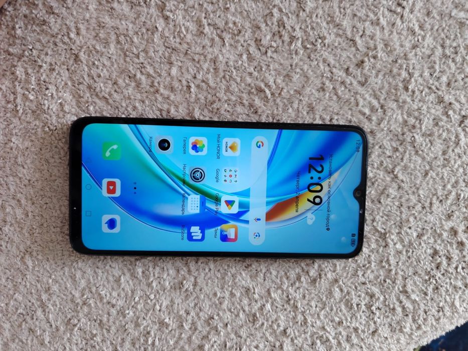 Продается телефон