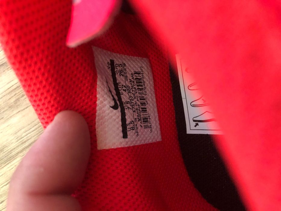 Продавам Обувки за Футбол