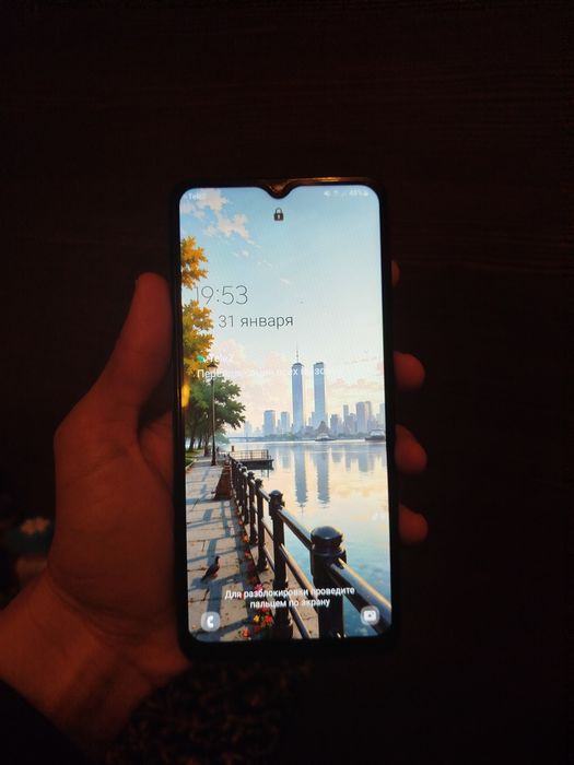 Samsung A12 в хорошем состоянии