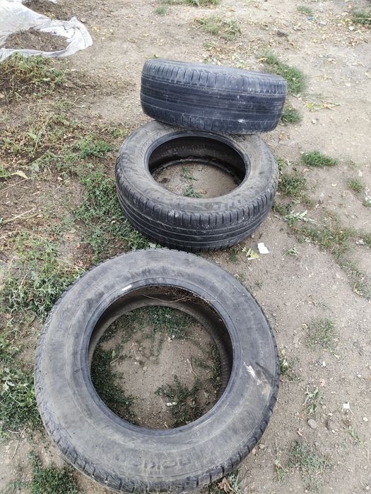 Продам покрышки на 18