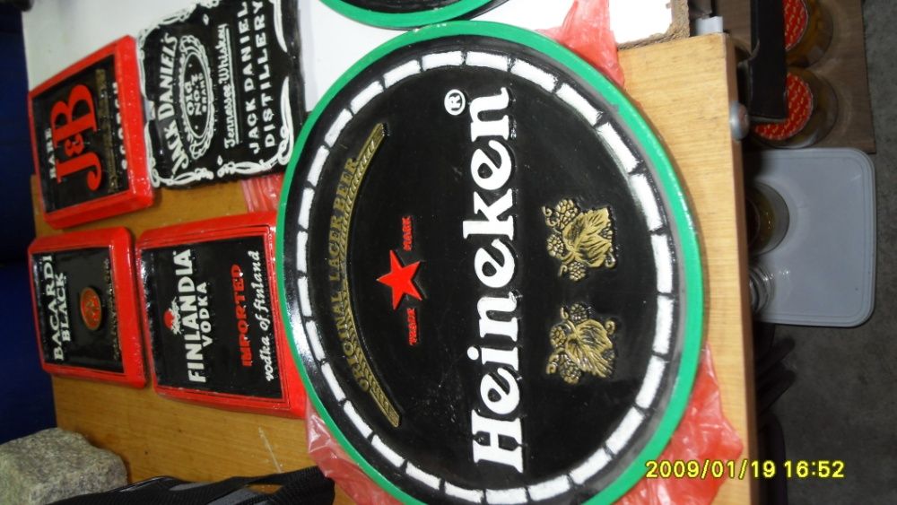 продавам  големи чинии