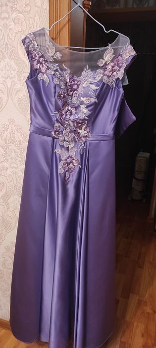 Платье вечернее, сирень.