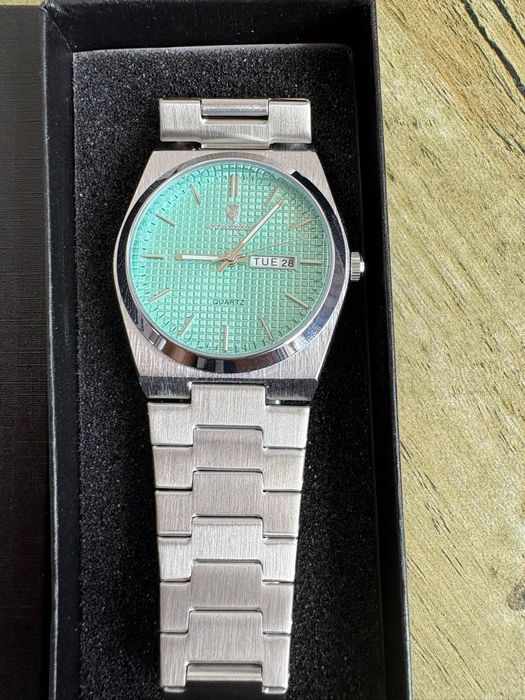 Часовник Poedagar