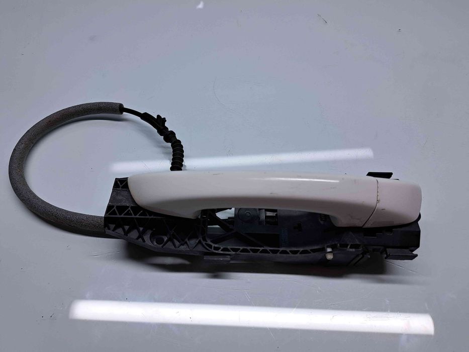 Maner usa stanga fata Volkswagen Golf 6 (5K1) [Fabr 2009-2013] LB9A