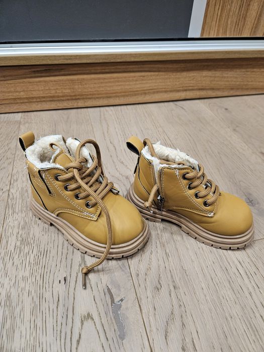 Детски зимни бежови боти 25 номер