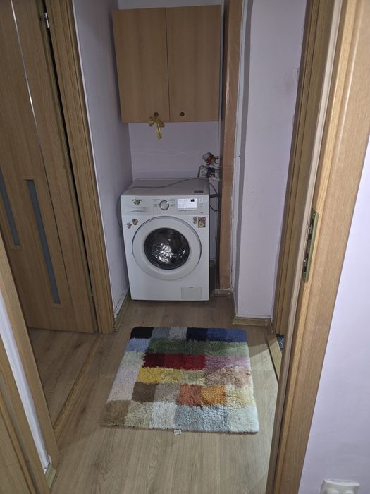 Inchiriez apartament 2 camere, 52mp, zona Auchan Titan