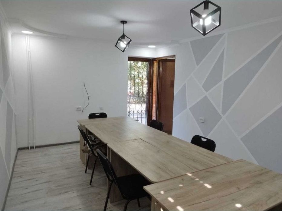 Буз Базар Буюк Ипак уйли сдаётся офис 90м2