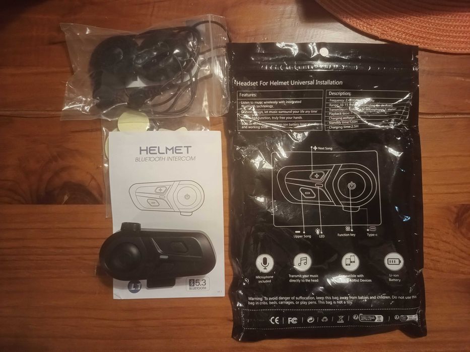 Нова каска за мотор BYB FullFace размер XL с вграден тъмен визьор + Bluetooth 5.3 Intercom