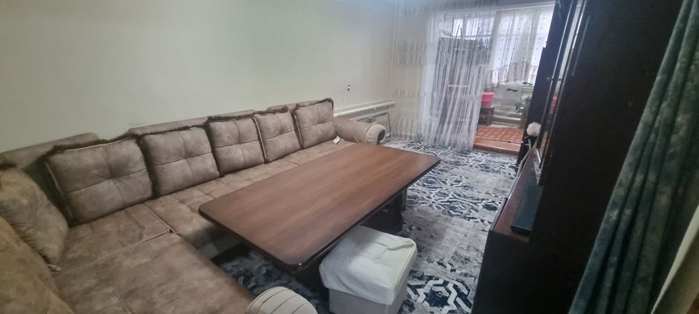 Сдаётся 3-комнатная квартира студентам в центре