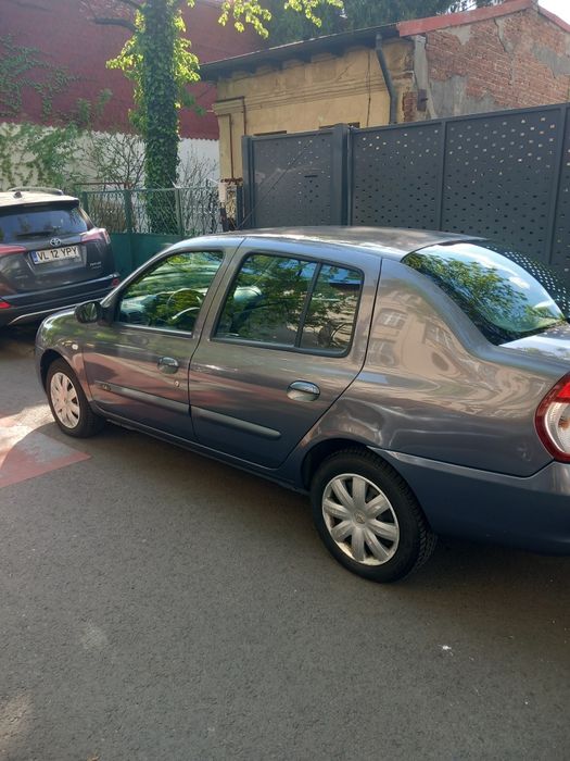 Renault Clio  symbol