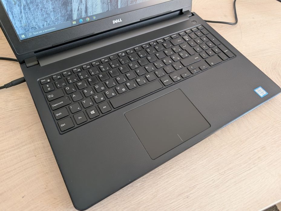 Dell Vostro 15 - i3 6. Gen