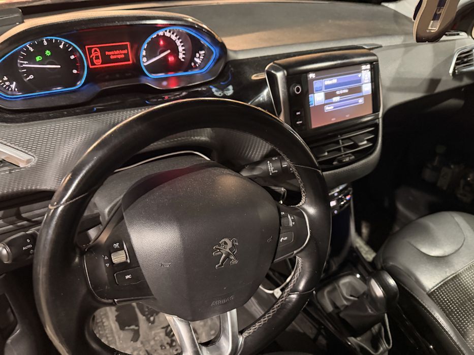 Peugeot 2008 , 1.6 diesel