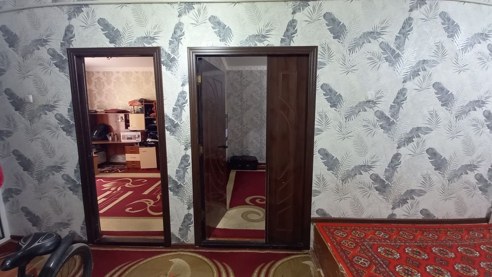 2 хонали квартира сотилади.