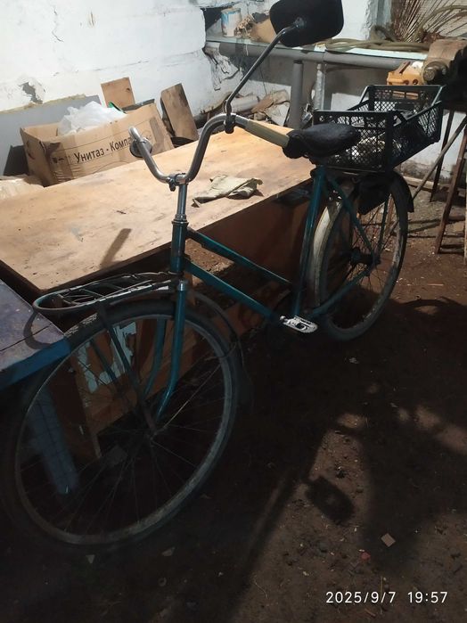 Продам велосипед урал.