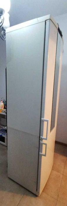 Продам холодильник Атлант