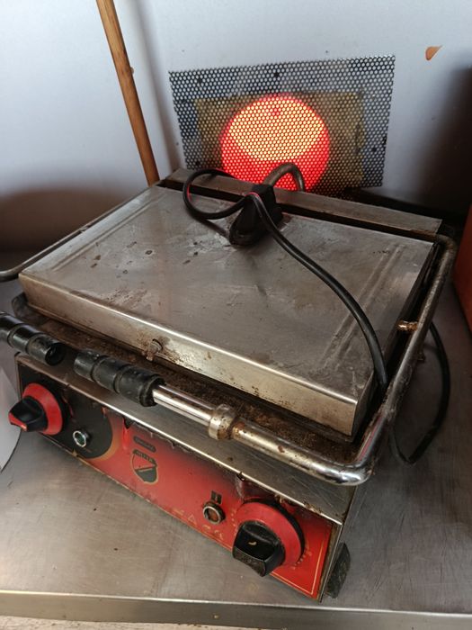 Тостер электрический (срочна}