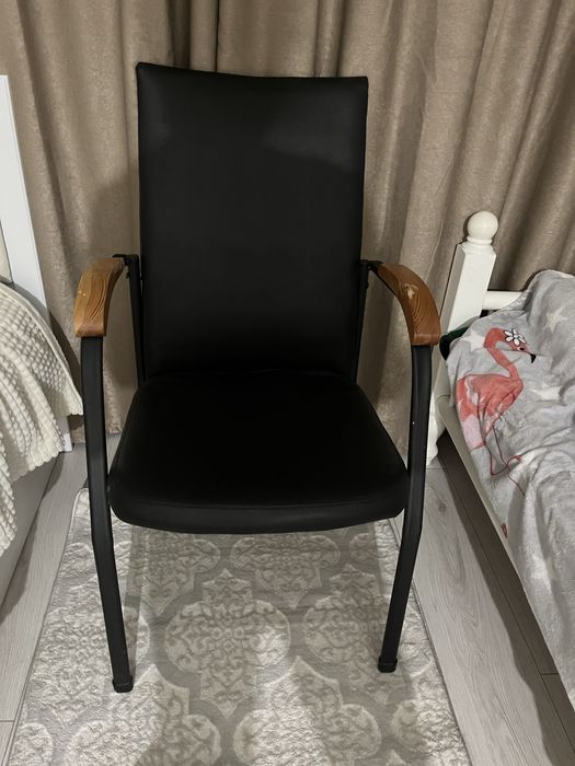 Продам кресло рабочее новая