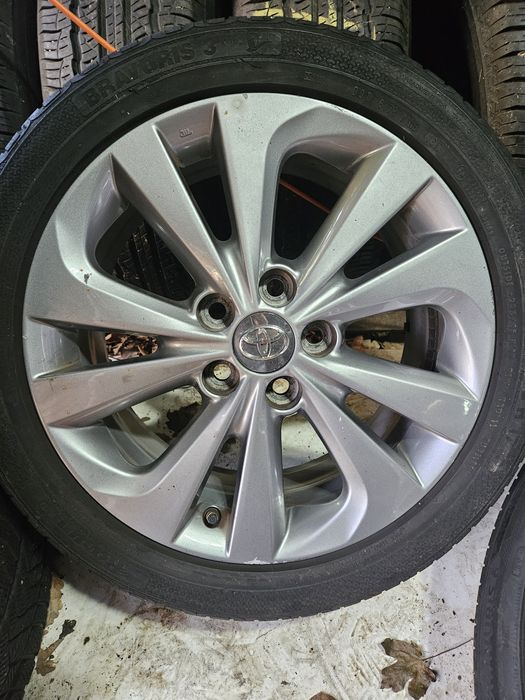 Продавам джанти зо Тойота 17 цола