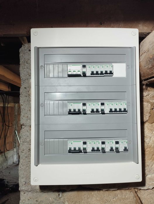 Електроинсталации, Електроуслуги, ел табла, ел ремонти Русе