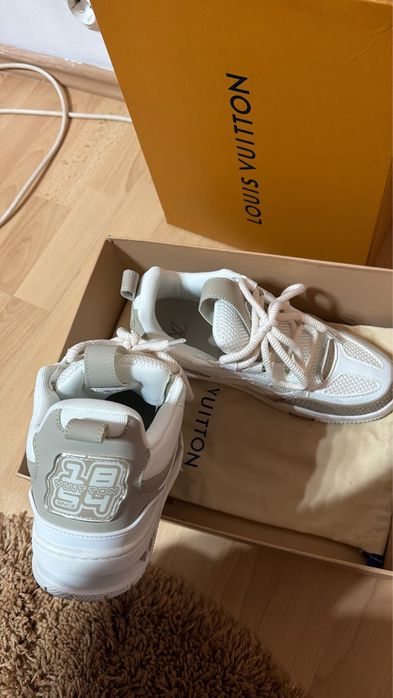 Lv skate crem.