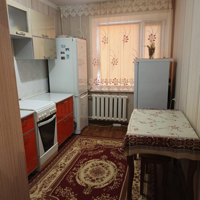 Продам квартиру 3 ком Абая 72 4/9