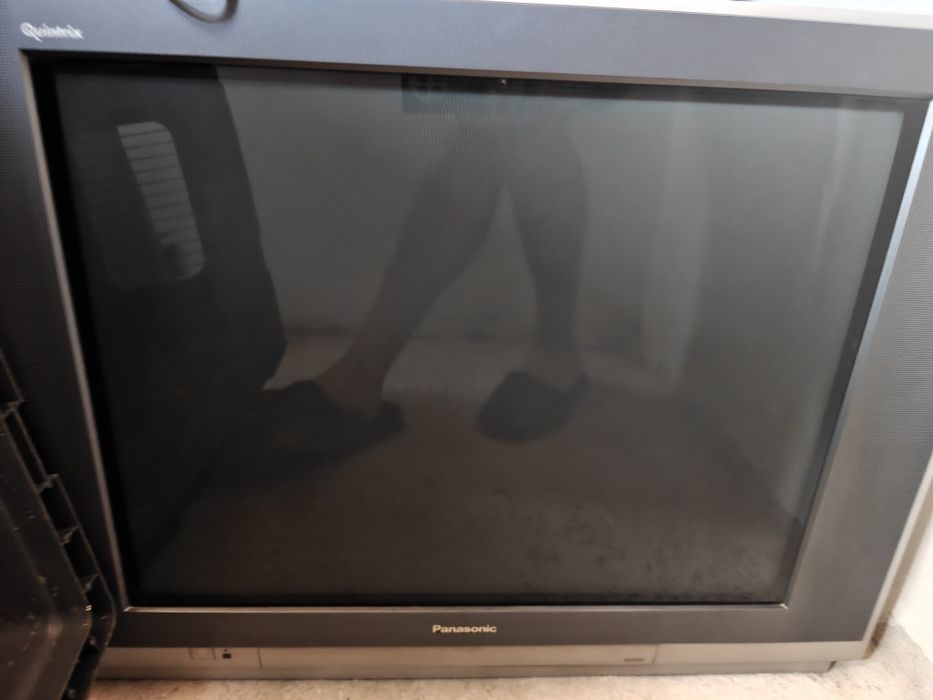 Телевизор Panasonic 29 инчов плосък екран +лъчева тръба