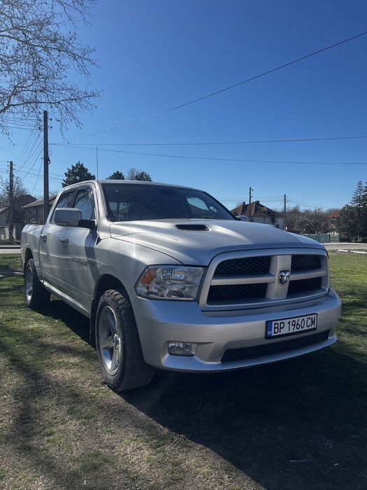 DODGE RAM 1500 HEMI 5.7 liter