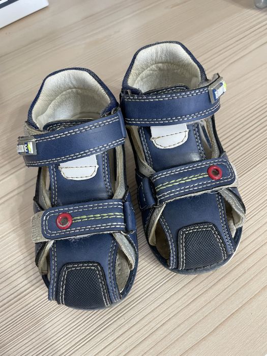 Детская обувь