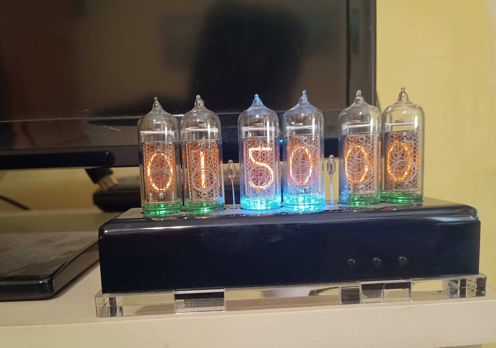 Ceas cu tuburi Nixie Millclock IN-14