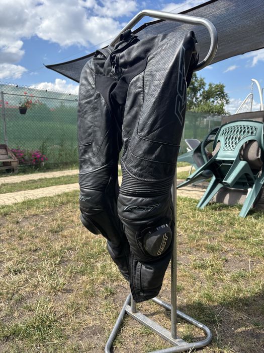 Vand echipament moto RST S1 M