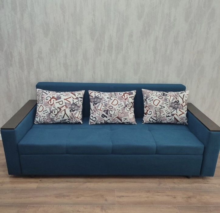 Продам диван срочно