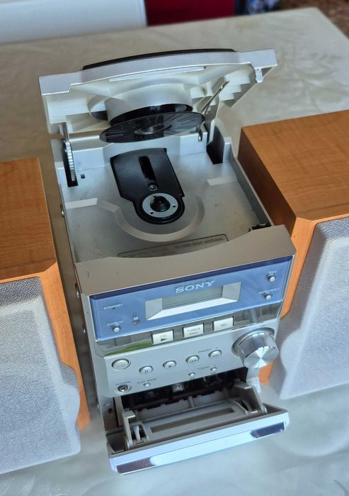 Sony CMT-EP313 sistem audio Micro Hi-Fi CD, radio, casetofon + 2 boxe