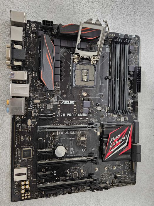 Placa de baza ASUS Z170 PRO GAMING soket 1151 pt gen 6 / 7