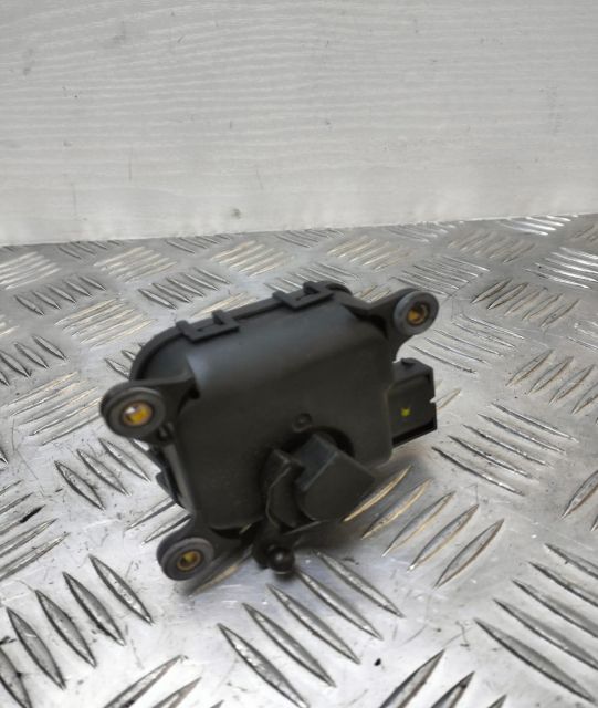 Motoras clapeta aeroterma  Bosch Actuator Electronic 0132801109 BMW S